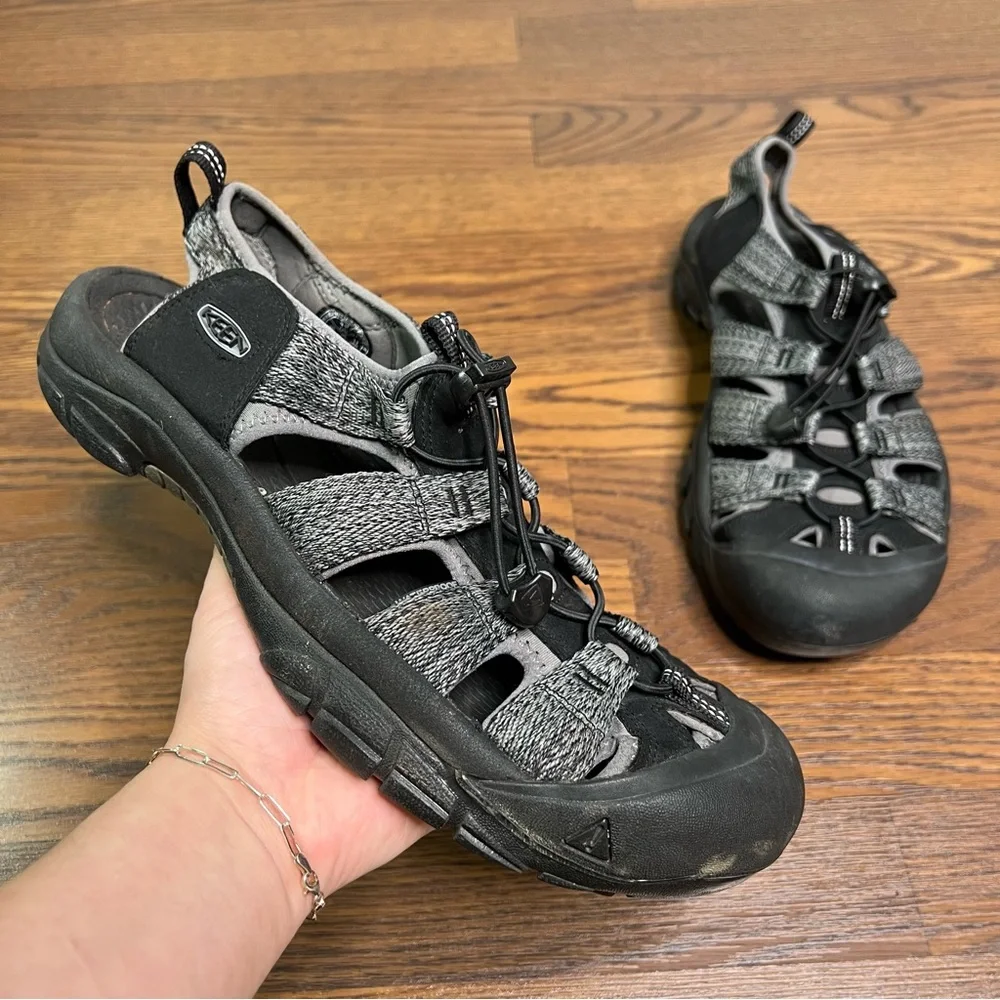 Keen Men's Newport H2 water sandals size 12